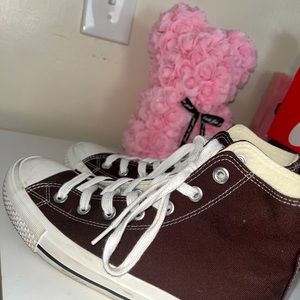 brown converse